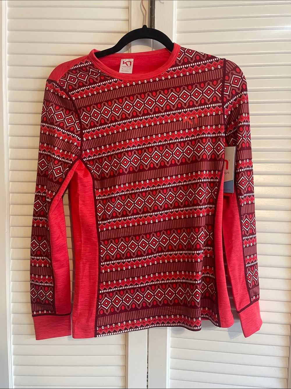 Kari Traa NWT Red Geometric Long-Sleeve Performance Top